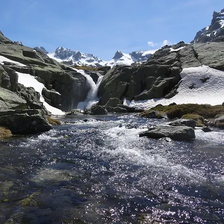 El Refugio De La Lumbre Los Loros