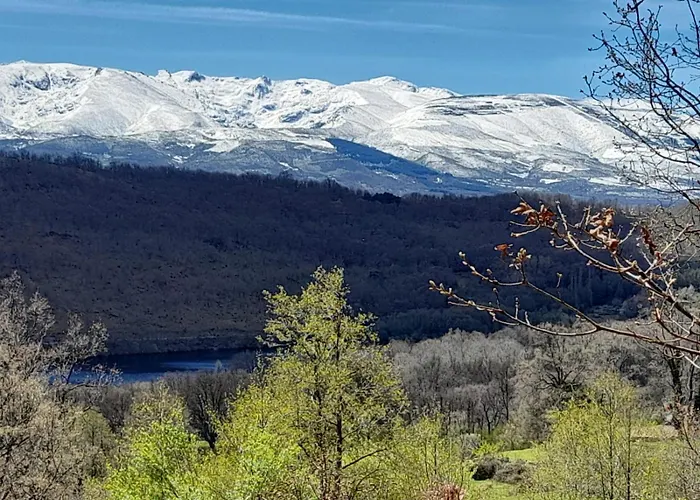 El Refugio De La Lumbre Los Loros